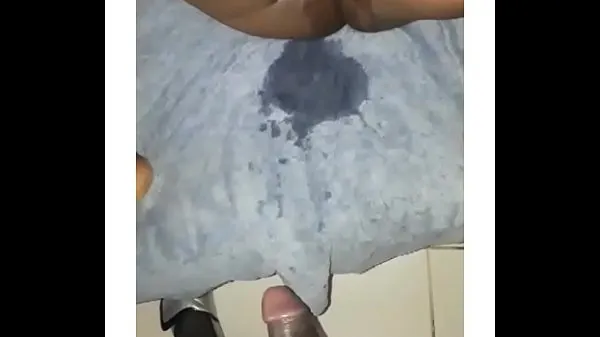 Stort Jamaican yaad boy make pussy squirt varmt rör