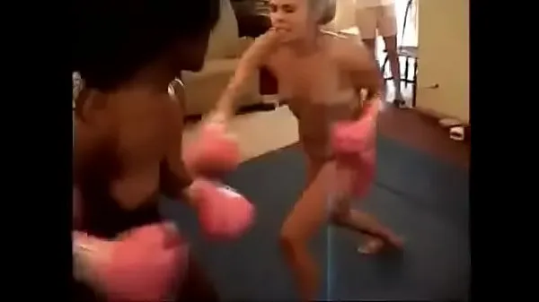 Büyük ebony vs latina boxing sıcak Tüp