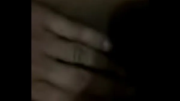 Big Fingering her self befor going to bed warm Tube