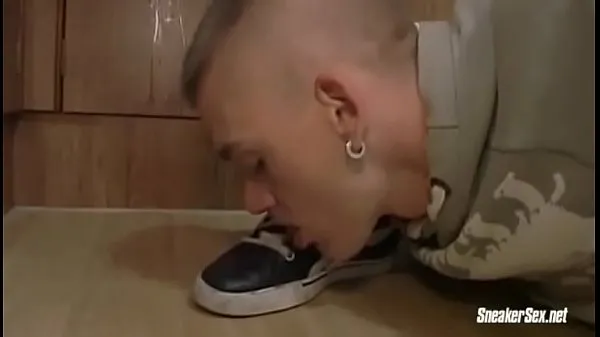 Stort Delightful video of several men having sex in Nike and Adidas shoes and also wearing socks Part 1 varmt rør