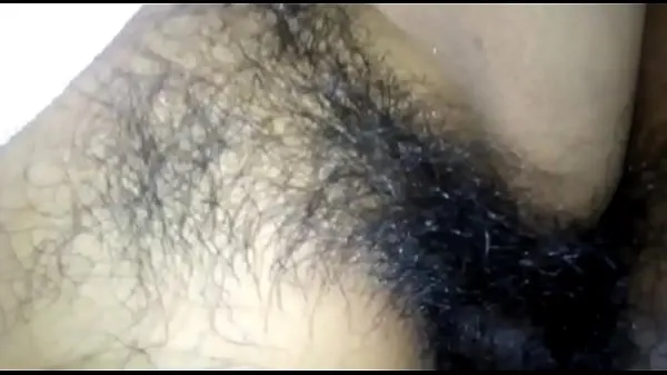 Fucked and finished in her hairy pussy and she d Tabung hangat yang besar