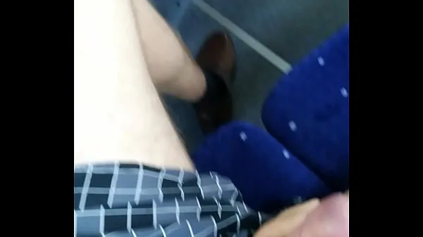 Grote Small handjob on the bus warme buis