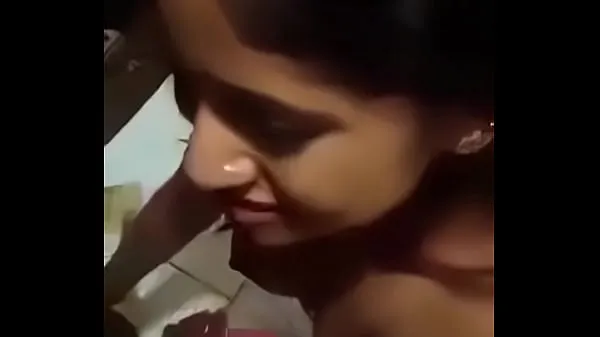 Velká Desi indian Couple, Girl sucking dick like lollipop teplá trubice