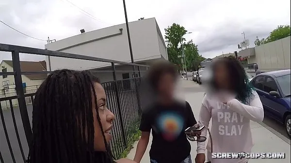 Μεγάλος CAUGHT! Black girl gets busted sucking off a cop during rally θερμός σωλήνας