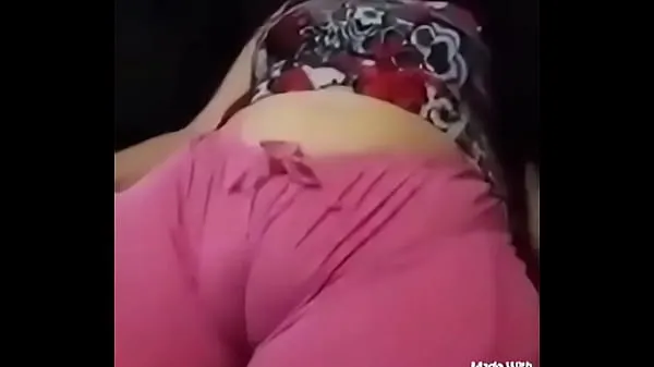 Grote puffy arab pussy warme buis