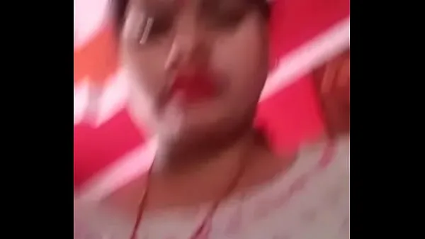 Hot Bhabhi show pussy أنبوب دافئ كبير