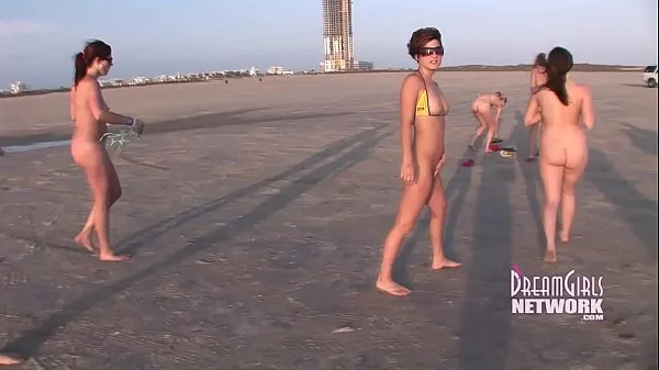 Büyük 7 Spring Breakers Getting Naked In Public sıcak Tüp
