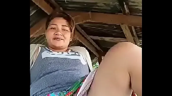 Big Thai aunty flashing outdoor warm Tube