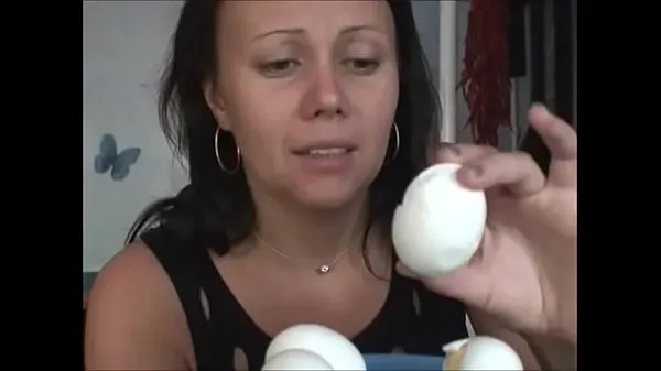 Nagy egg swallowing meleg cső