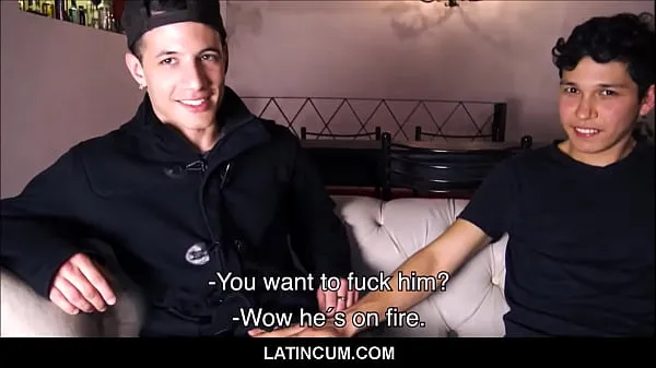 Two Twink Spanish Latino Boys Get Paid To Fuck In Front Of Camera Guy Tabung hangat yang besar