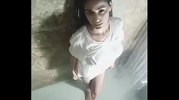 Gros Shower Time Poonam WET BOOBS tube chaud