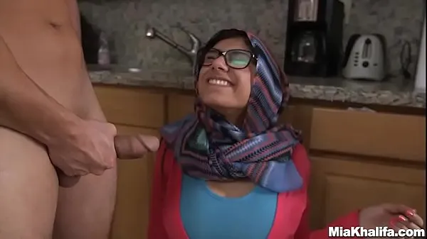 Stort MIA KHALIFA - Arab Pornstar Toys Her Pussy On Webcam For Her Fans varmt rör
