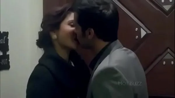 Stort anushka sharma hot kissing scenes from movies varmt rör