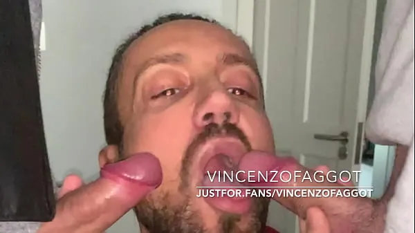 vincenzo sellitto italian slut أنبوب دافئ كبير