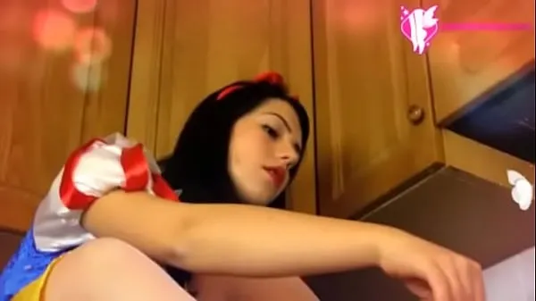 Grande Snow White smelly feet in stockings tubo quente