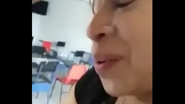 Stort Sucking teacher varmt rør