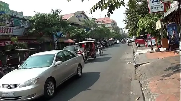 Suuri Walkabout Freelance Bar in Cambodia lämmin putki