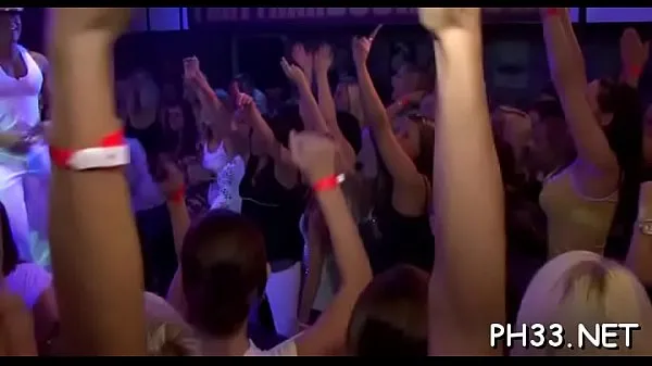 Veľká Gangbang wild patty at night club teplá trubica