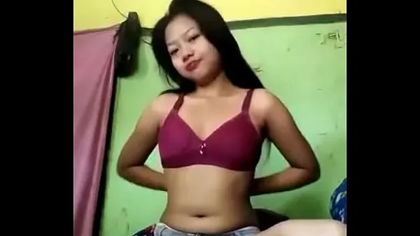 Velika Asian Girl Solo Masturbation topla cev