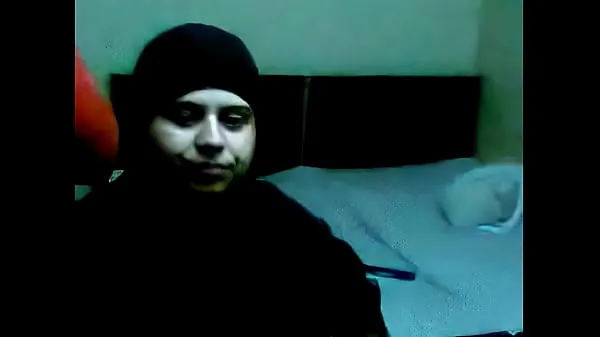 Chubby boy a paki hijab girl for sex and to film Tiub hangat besar