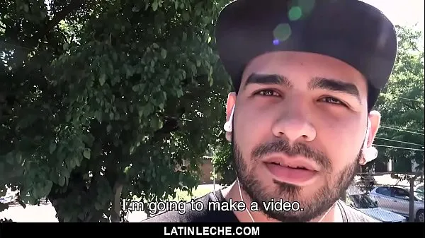 Suuri LatinLeche - Scruffy Stud Joins a Gay-For-Pay Porno lämmin putki
