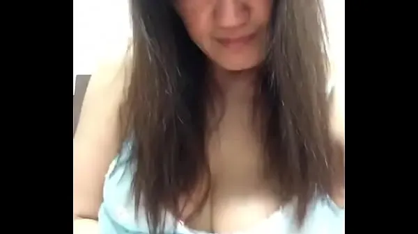 Ống ấm áp Asian whore christy fingers wet pussy lớn