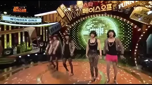 Suuri Koreans dancing in very hot clothes at Korean comedy show. You can enjoy laughing so much by: D lämmin putki