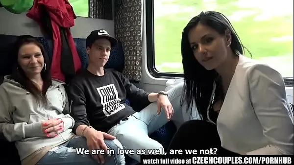 Grande Foursome on Train Public Sex Completo quitubo caldo
