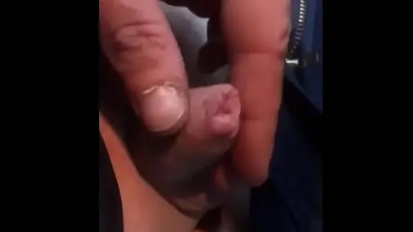 Stort Little dick squirts with two fingers varmt rør