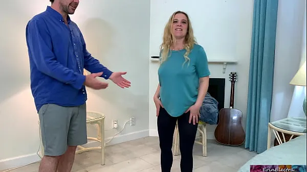 Velká Stepson helps stepmom make an exercise video - Erin Electra teplá trubice