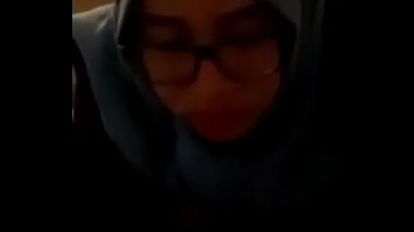 The Scandal of the Beautiful Blue Hijab Girl with Gede Check In at the Latest Hotel 2019 Tiub hangat besar