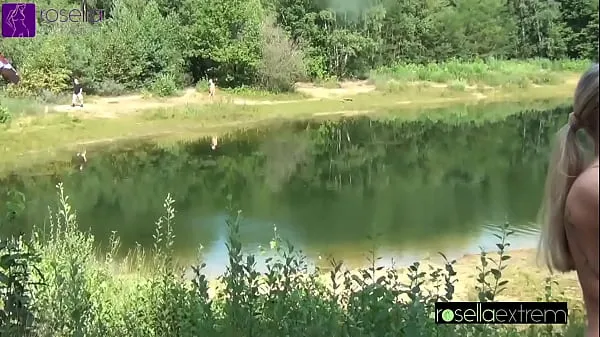 Stort Sperm and piss bitch gets public on a bathing lake, the mouth stuffed! Dirty used by 40 men as cum and piss toilet! Part 3 varmt rør