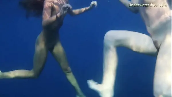 Stort Girls on Tenerife underwater lesbians varmt rör