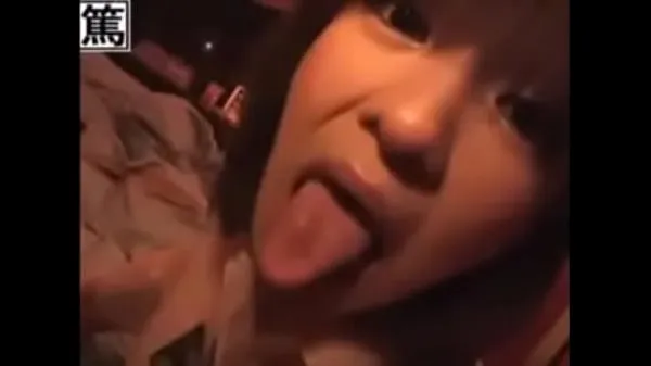 Suuri Kansai dialect girl licking a dildo lämmin putki