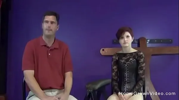 Tiny redhead pegging an older guy with a big strapon toy أنبوب دافئ كبير