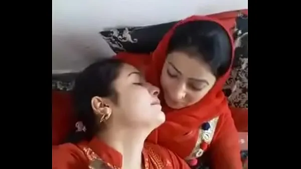 큰 Pakistani fun loving girls 따뜻한 튜브