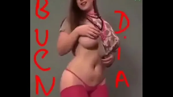 Velika Russian model dances stunning until she is naked topla cev