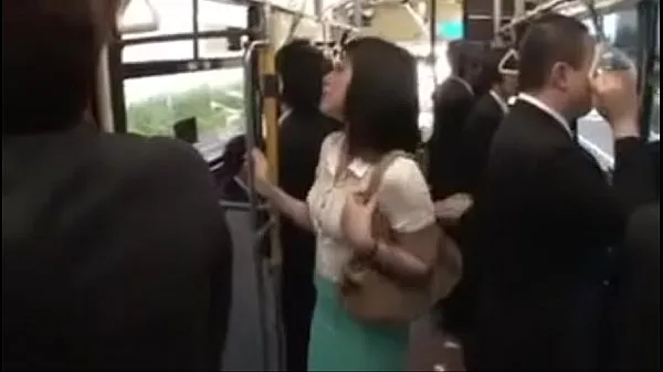 Stort The Asian bus pussy m varmt rör