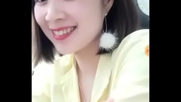 Große Vietnamesisches Mädchenwarme Röhre