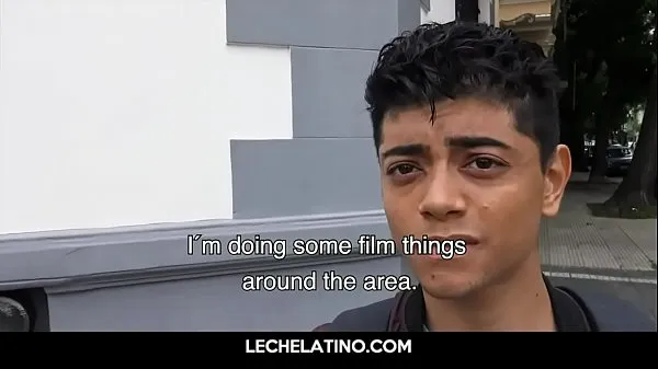Μεγάλος Latino boy first time sucking dick θερμός σωλήνας