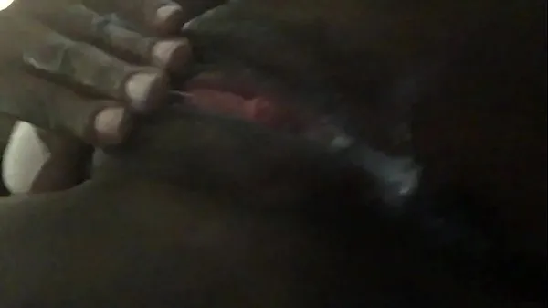 Grote Black pussy squirting warme buis