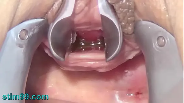 Stort Masturbate Peehole with Toothbrush and Chain into Urethra varmt rør