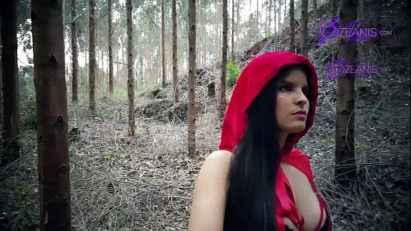 Duża Little Red Riding Hood Tatiana Morales gets lost in the forest and is eaten by the wolf halloween special ciepła tuba