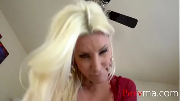 Nagy Blonde Thick Step Mom Fucks Her - Brittany Andrews meleg cső