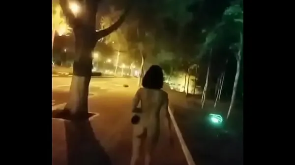 Big Beautiful beauty with a good figure revealed late at night warm Tube
