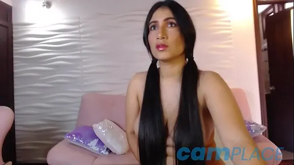 Μεγάλος MarieJane, long hair brunette cam model sucks a dildo and plays with her vagina θερμός σωλήνας