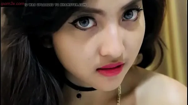 Veľká Cloudya Yastin Nude Photo Shoot - Modelii Indonesia teplá trubica