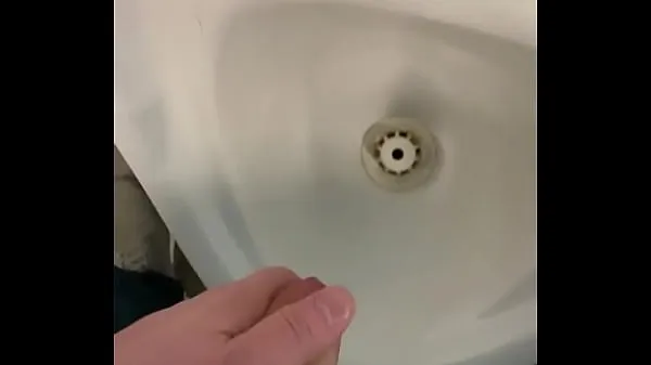 Stort Having a risky wank In public toilets varmt rör