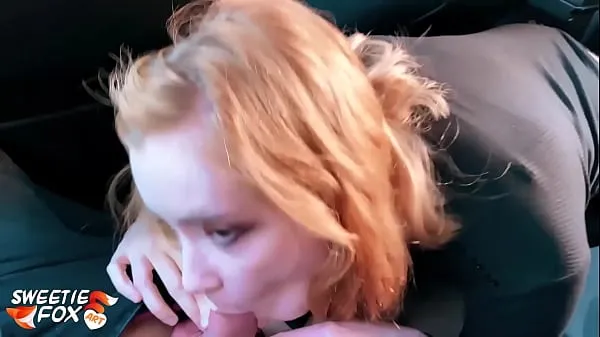 Stort Redhead Suck Dick Taxi Driver and Cum Swallow in the Car - POV varmt rør