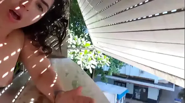 Stort Crazy girl giving my little holes in the window for all the hot neighbors want to fuck me too varmt rör